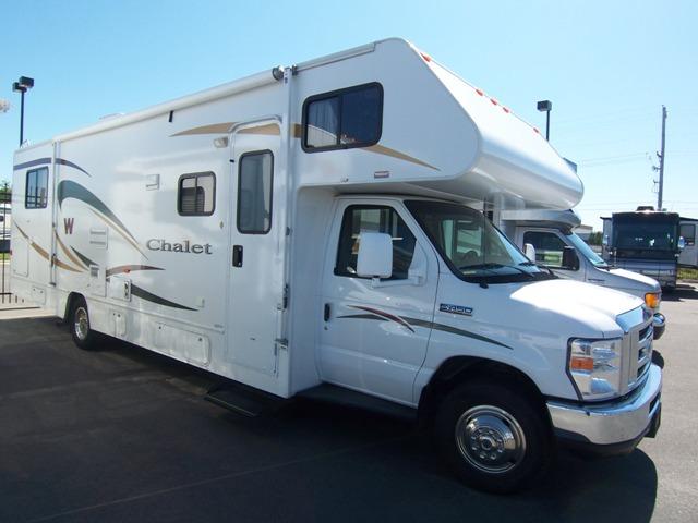 2009 Winnebago Chalet